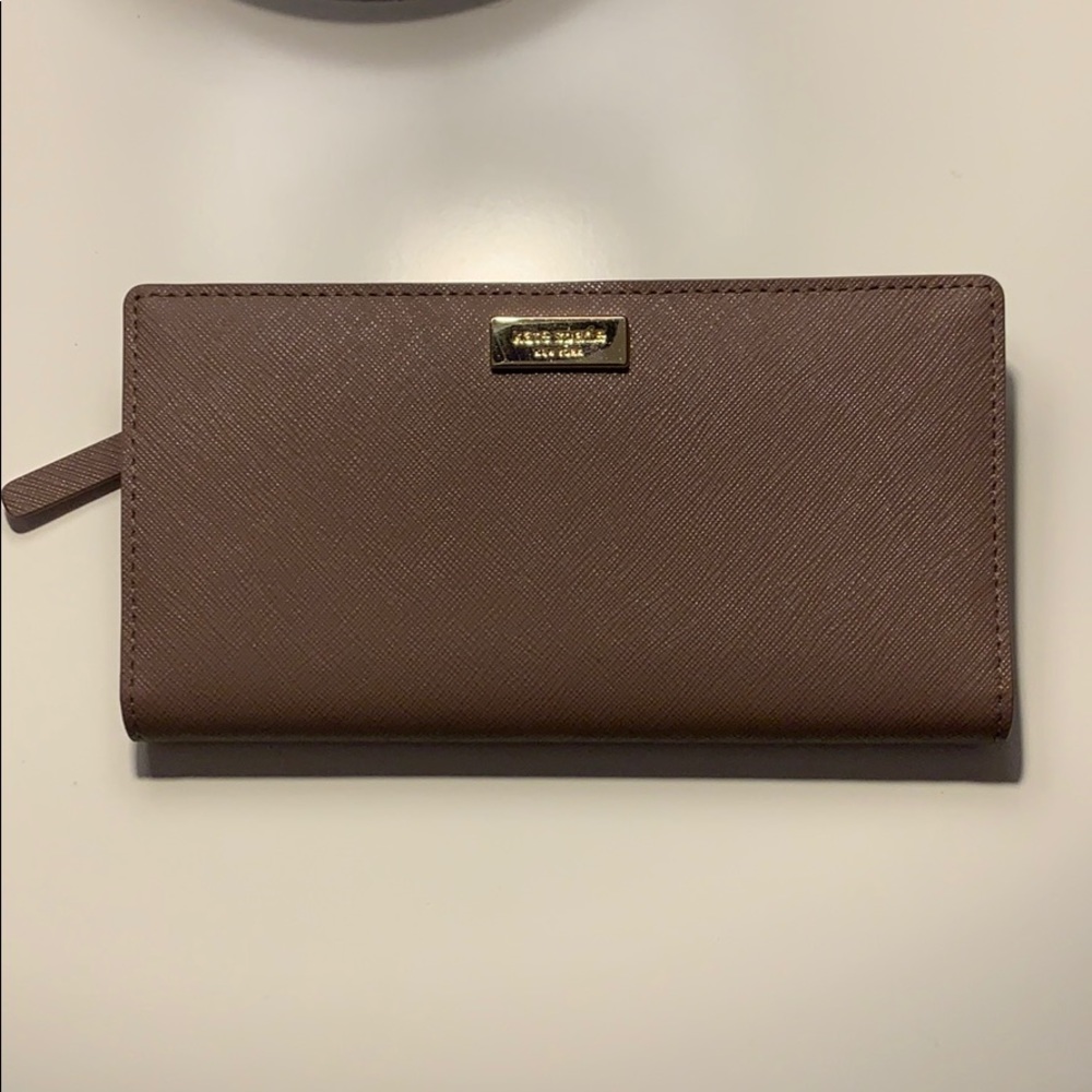 NWT Kate Spade Laurel Way Wallet